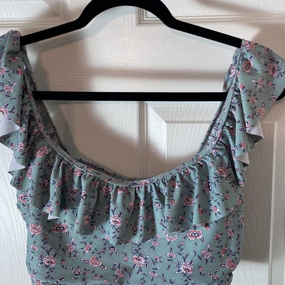 Blu C Ruffle Swim Suit Top Floral Plus Size 1X - Picture 6 of 6